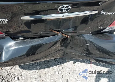 2006 Toyota Camry Xle V6 z USA, uszkodzony, nr VIN 4T1BF30K96U114182